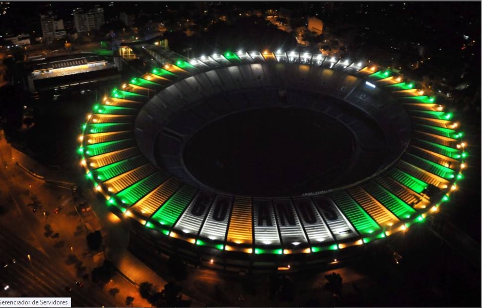 Em comemoração pelos seus 60 anos, o estádio do Maracanã recebe iluminação nas cores verde, amarela e branca